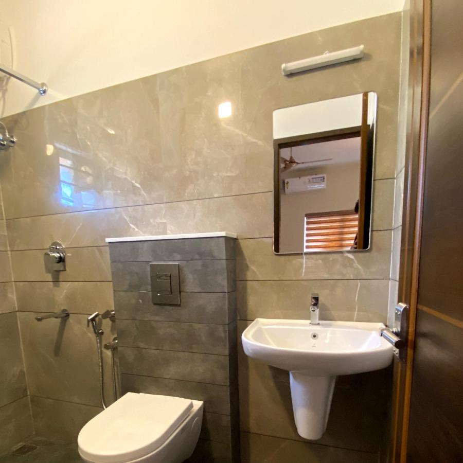 Nimet Residency Apartment Kochi Екстериор снимка
